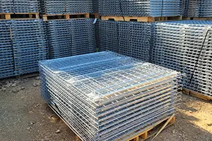 Wire decking located in the yard